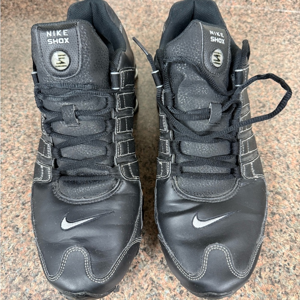 Nike Shox Men's Black Athletic Shoes